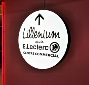 Fabrication de plaque signalétique sur Roubaix ou à Tourcoing